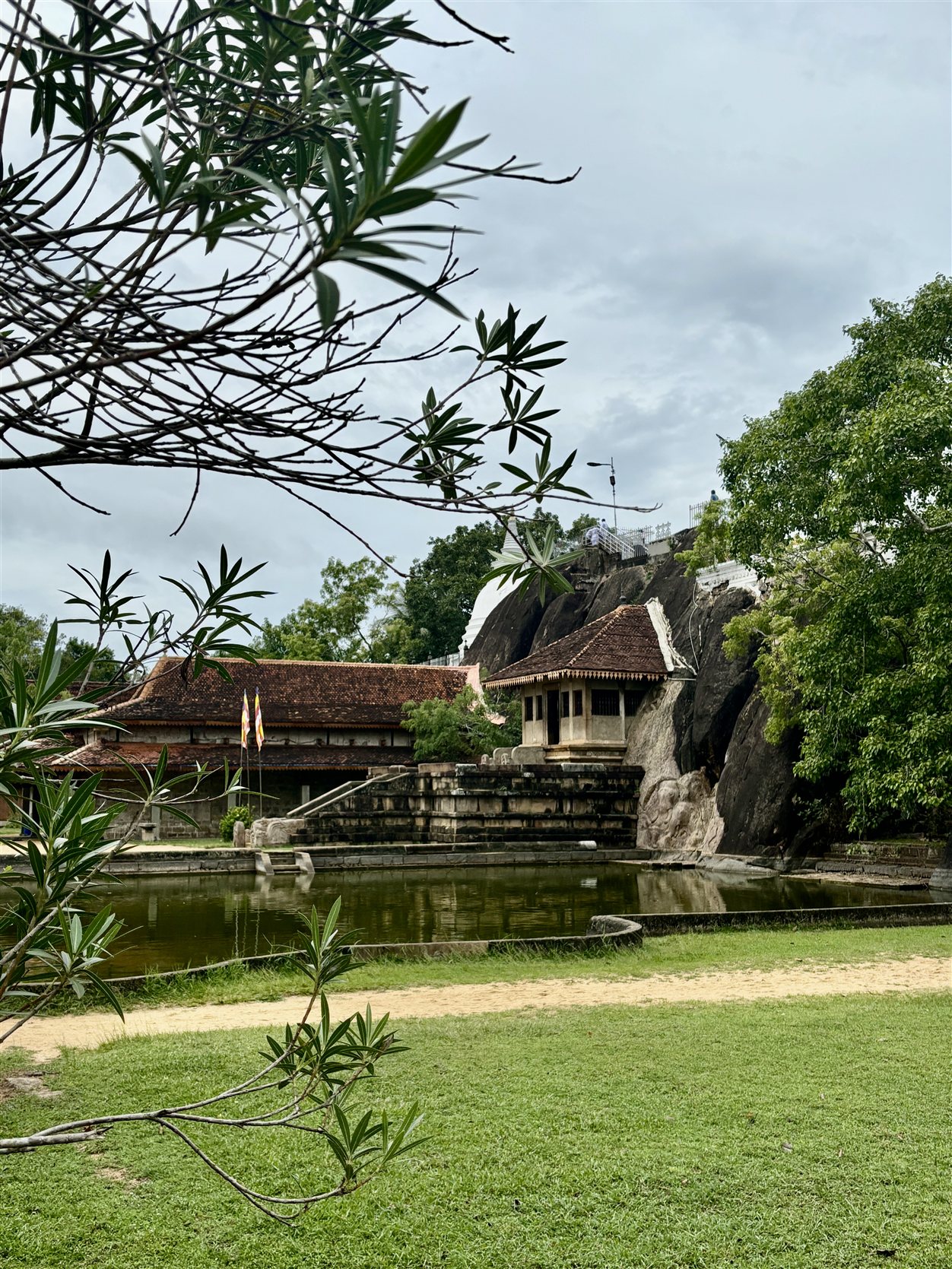 Isurumuniya Vihara, rotstempel bij Anuradhapura