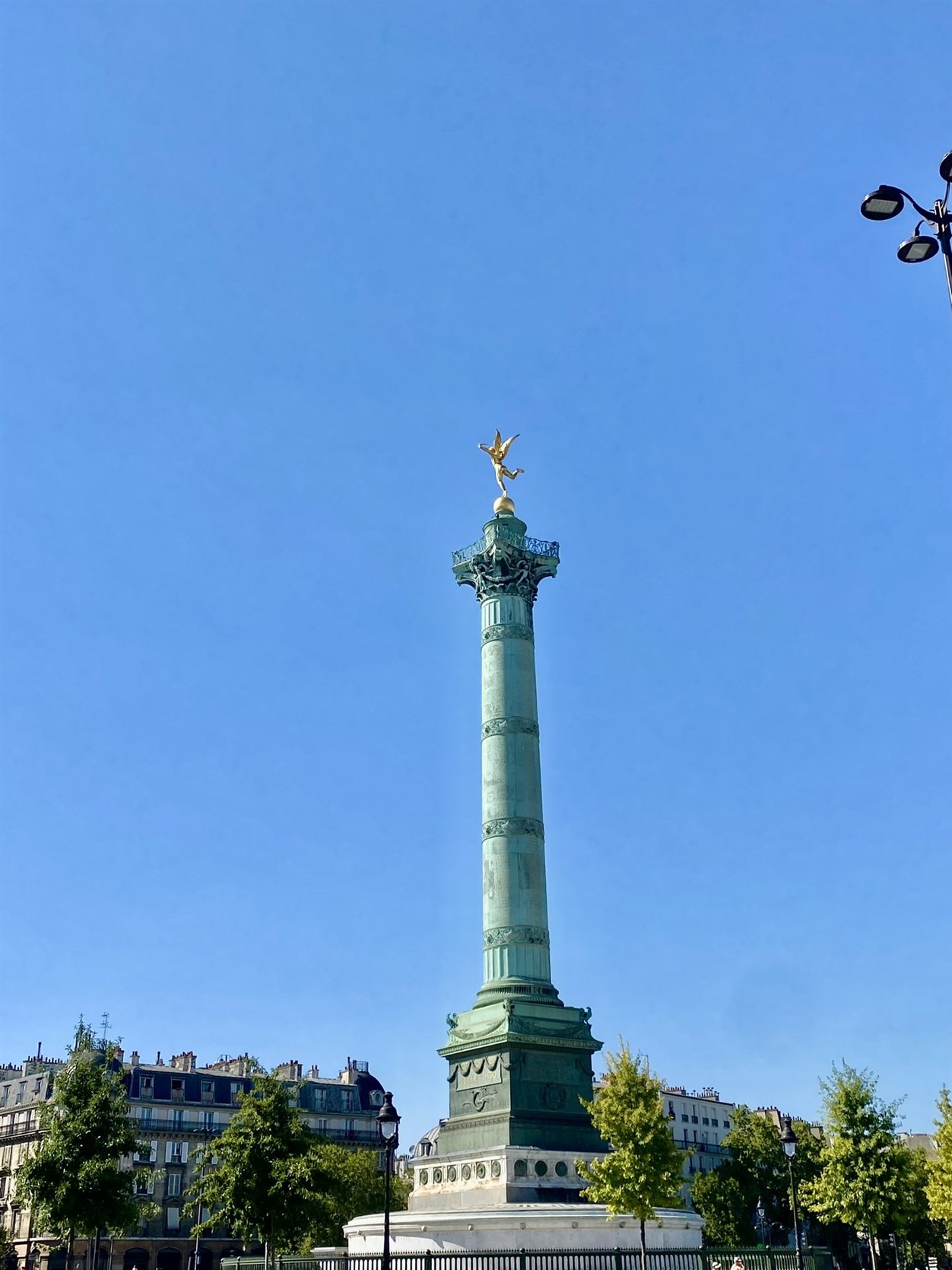Colonne de Juillet op de Place de la Bastille