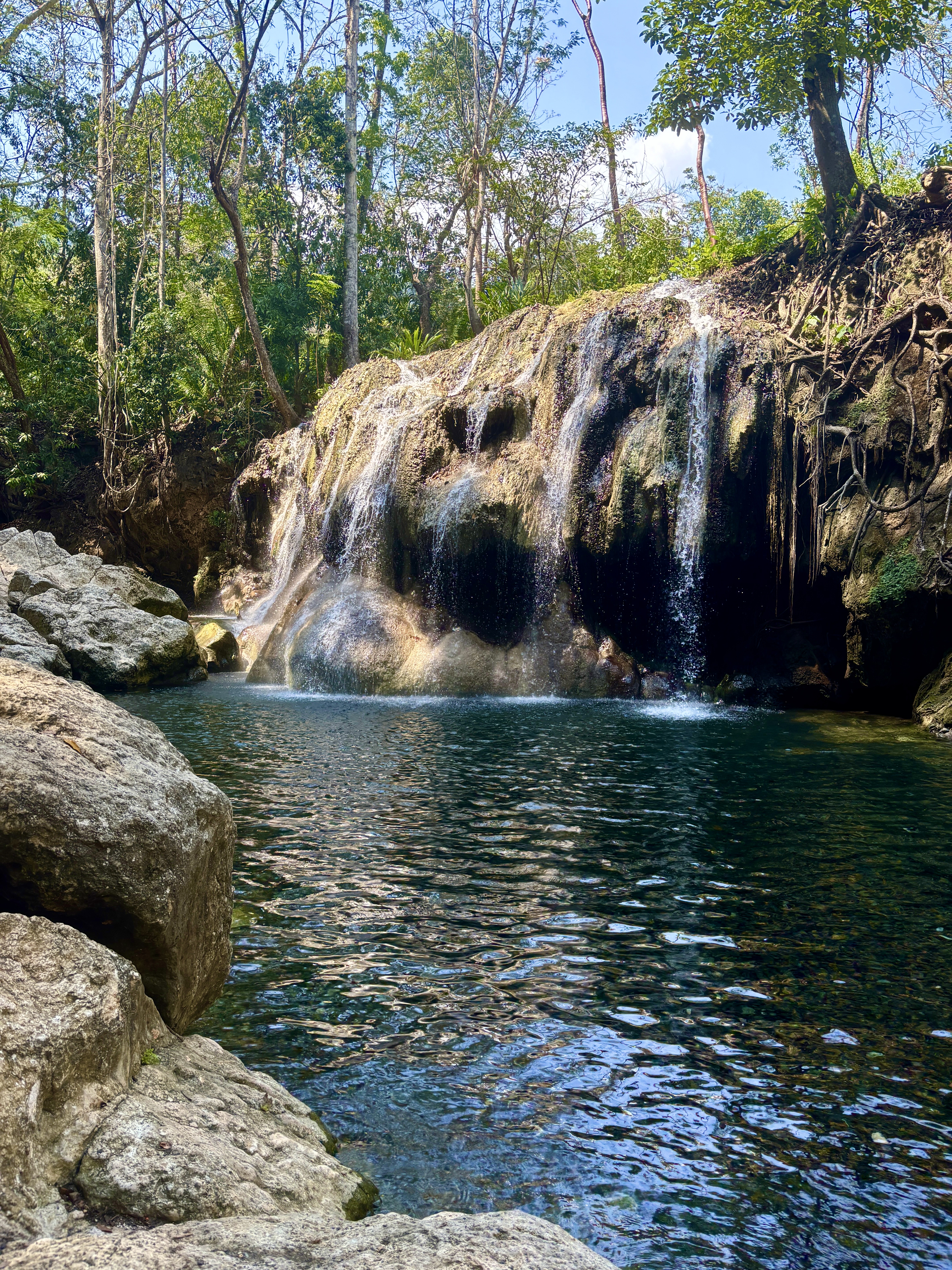 Warmwaterval bij Finca El Paraiso