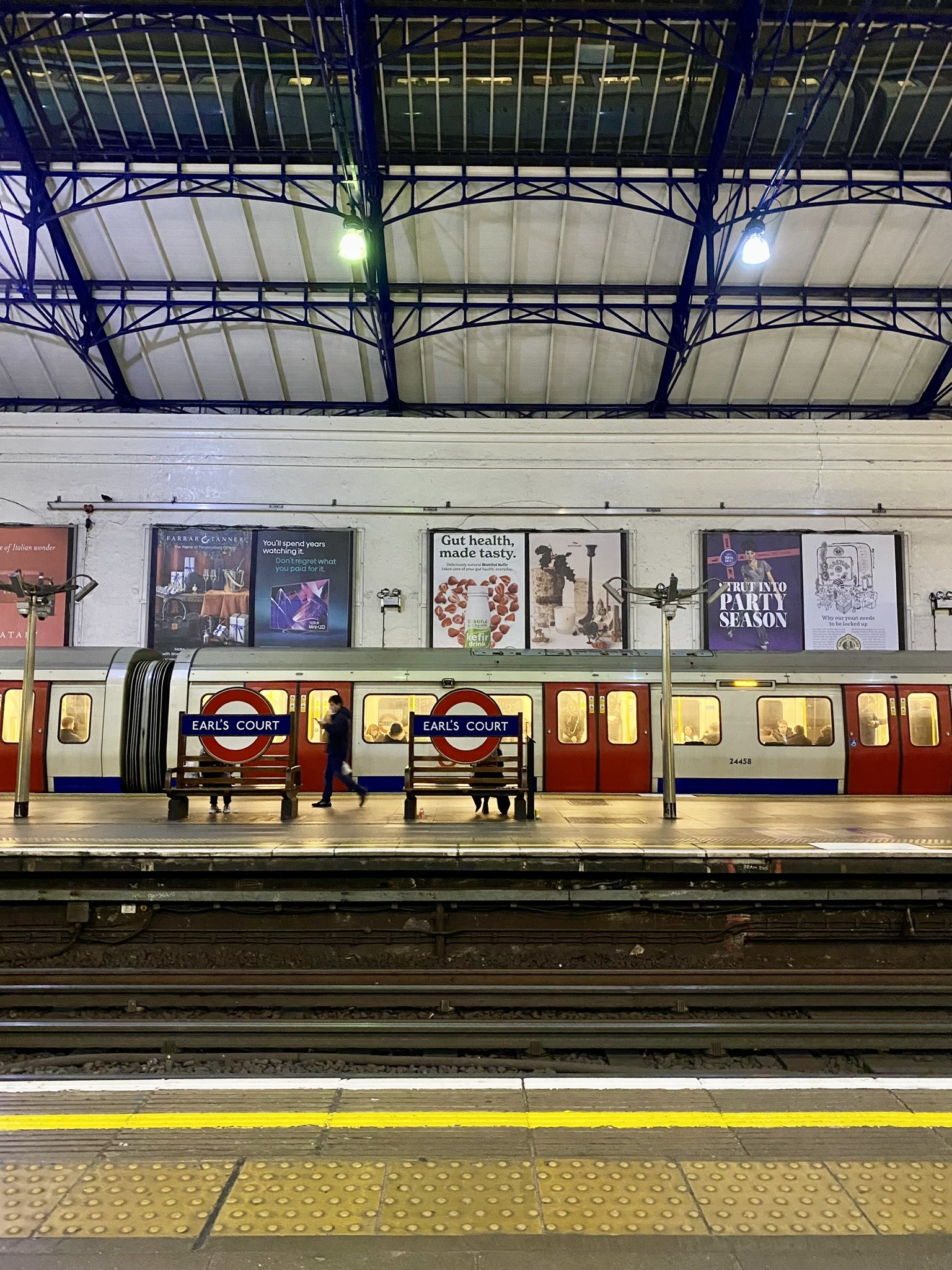 Earl's Court metrostation, Londen