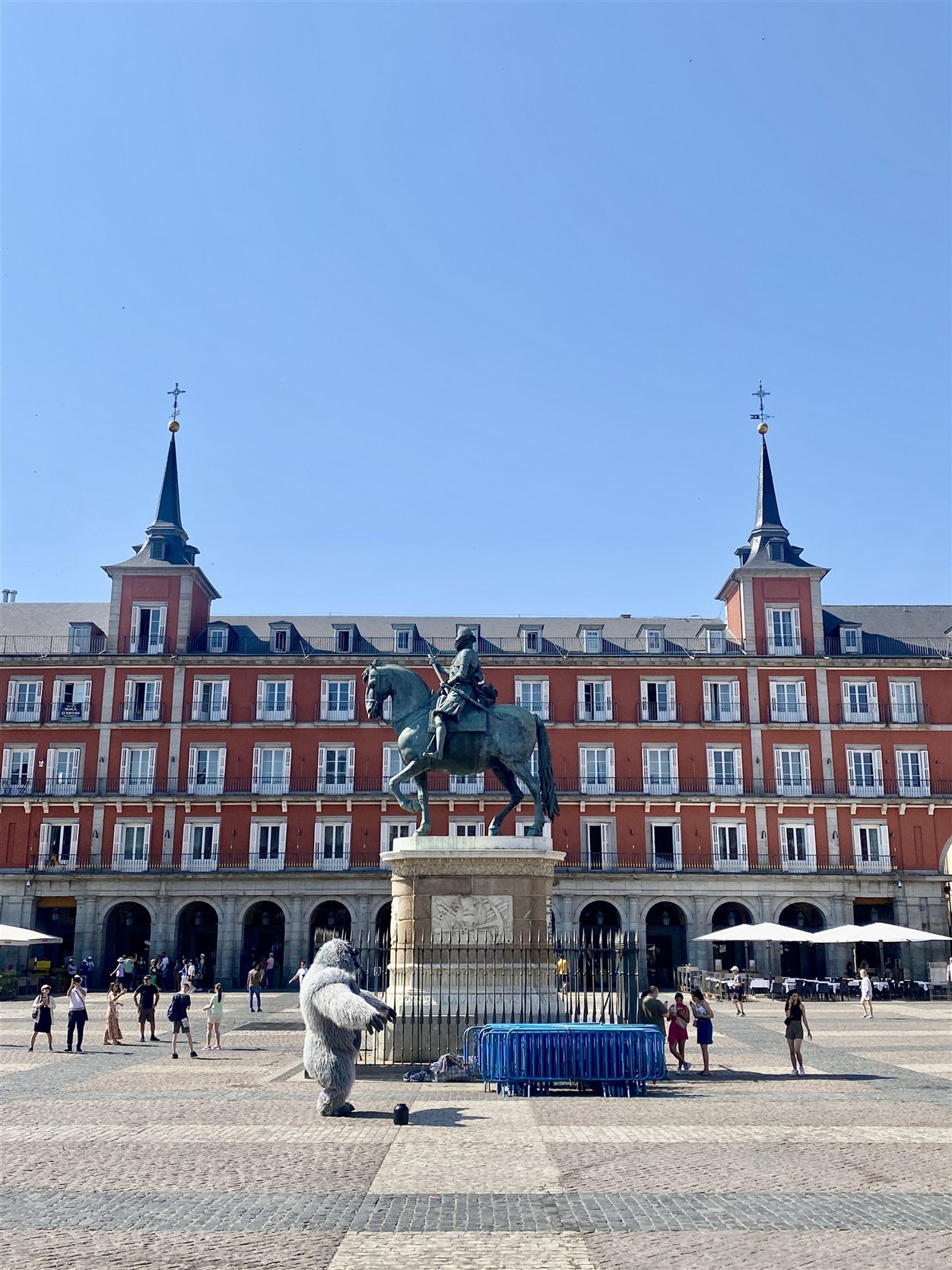 Ruiterstandbeeld van koning Filips III op Plaza Mayor, Madrid