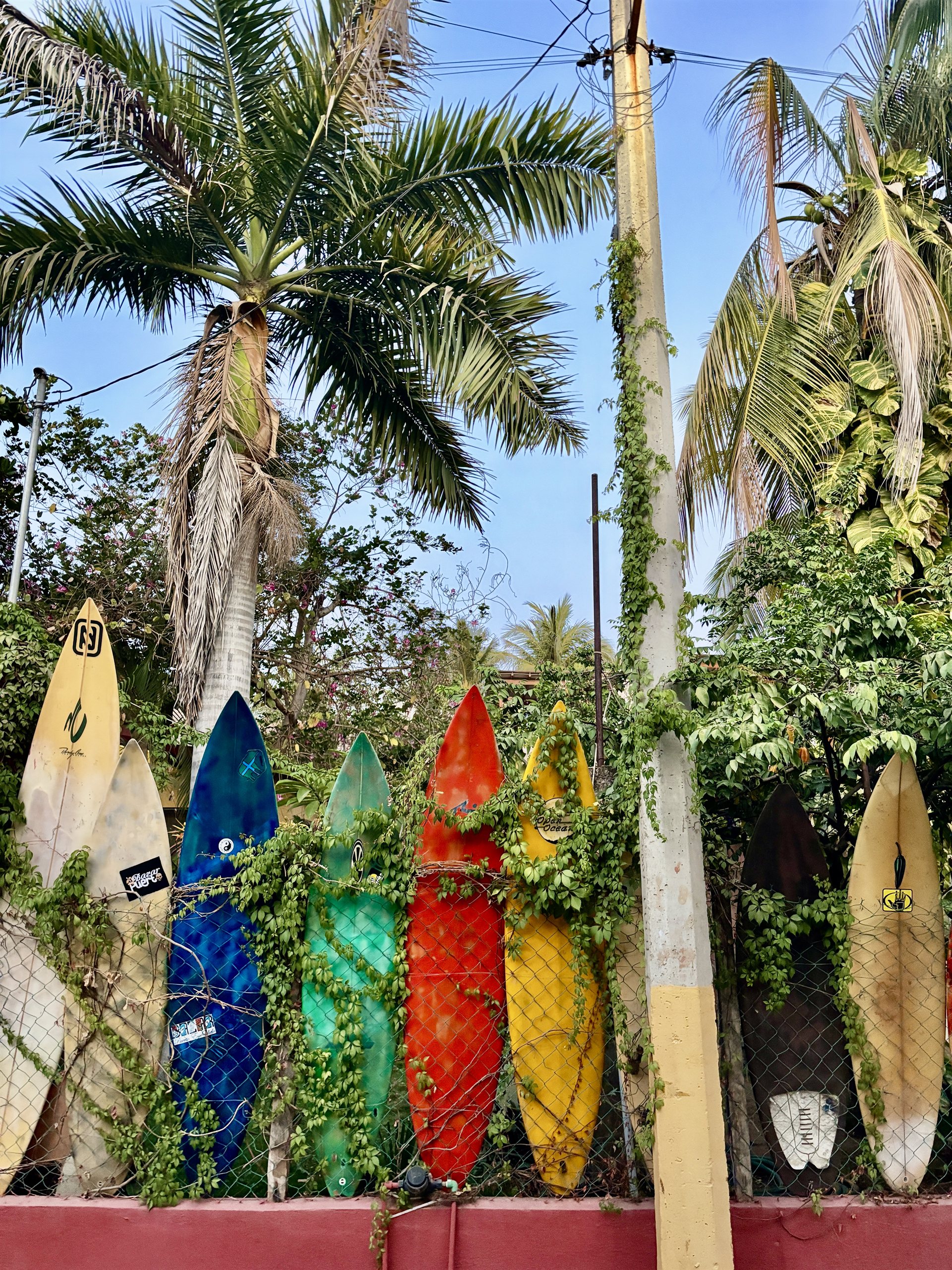 Surfplanken bij Puerto Escondido
