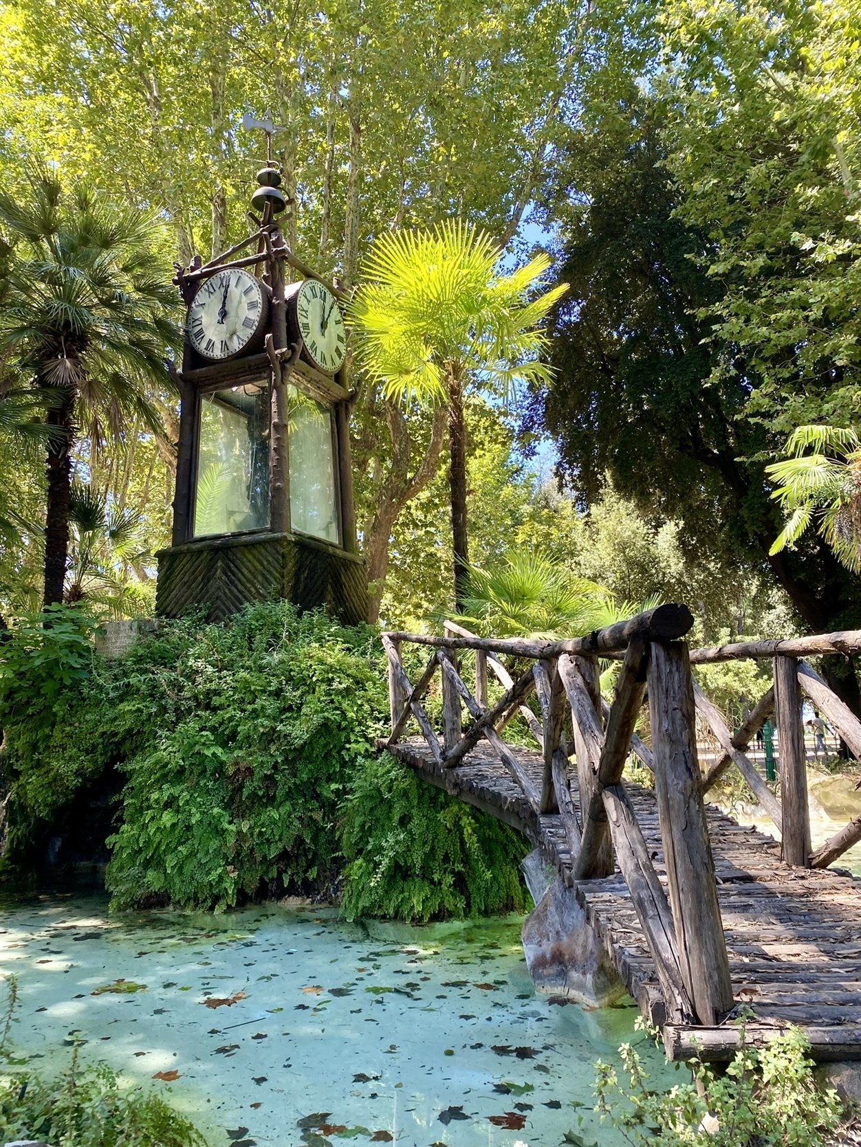 Waterklok in Villa Borghese