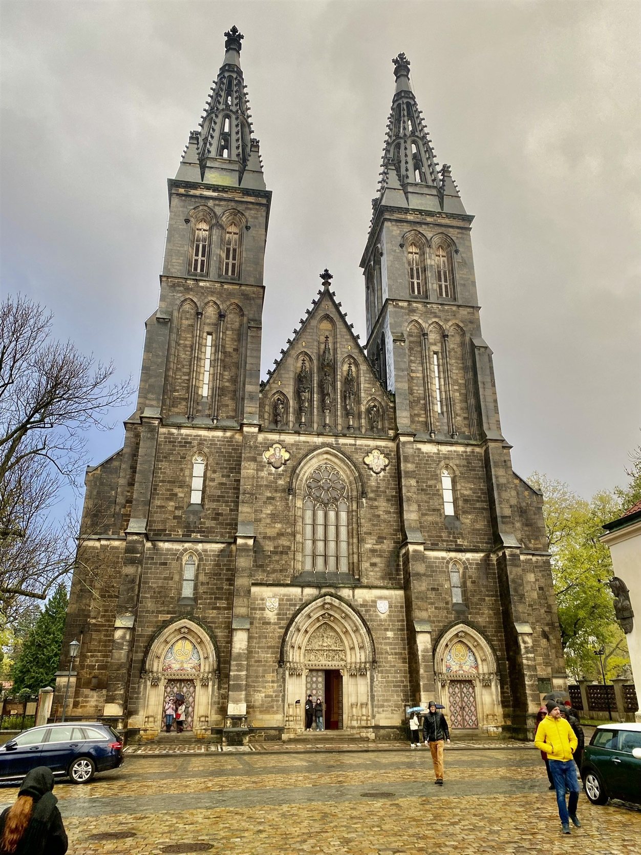 Basiliek van Sint-Petrus en Sint-Paulus, Vy&scaron;ehrad